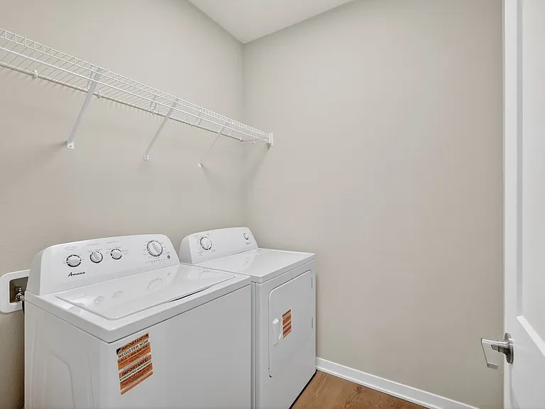 Lexington Park Townhome Rentals — Photo 29