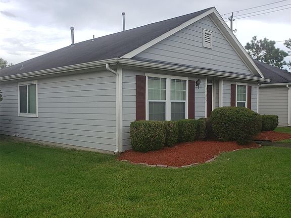 2nd image of 11805 Chanteloup Dr