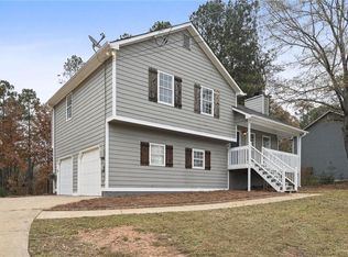 91 Grapevine Dr, Douglasville, GA 30134