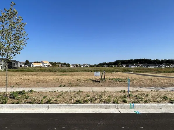 7801 Bluestem Trail #198, Deforest, WI 53532