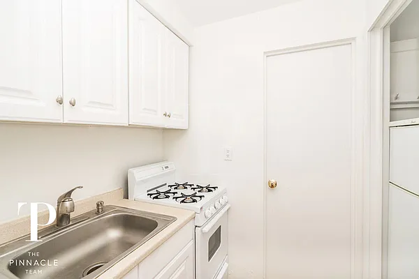 Rented by Compass | media 8