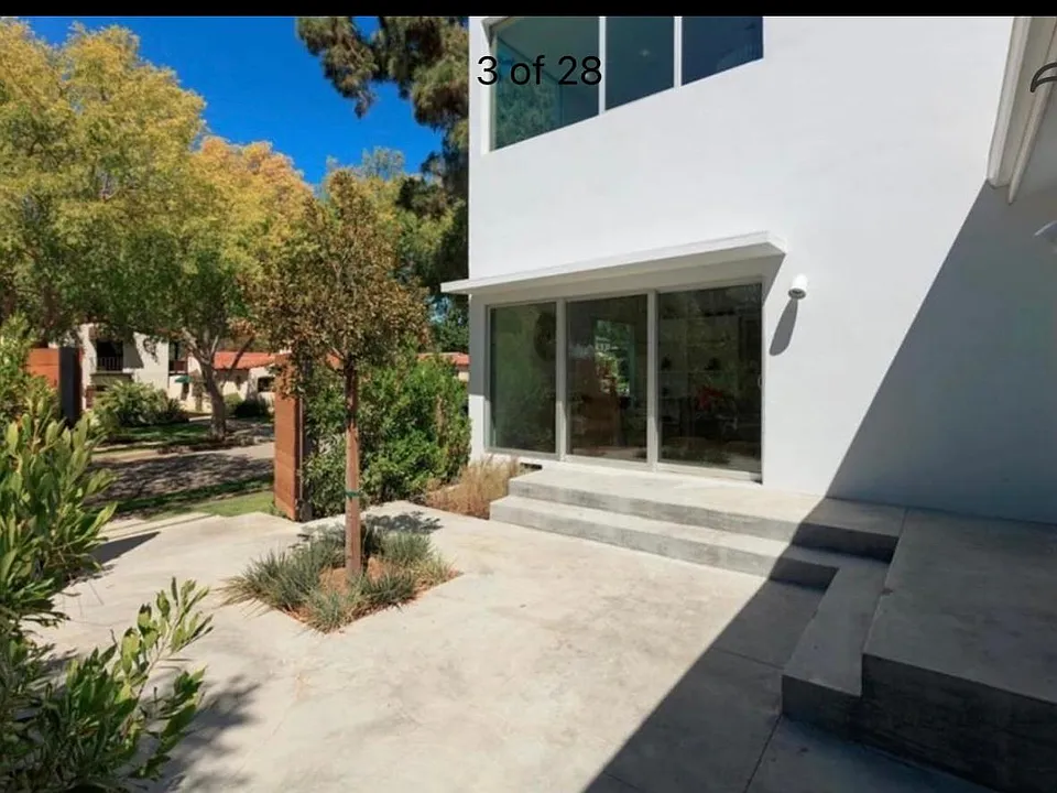140 Glen Summer Rd