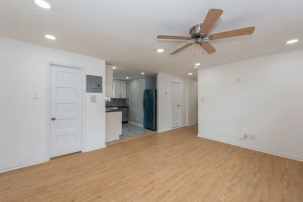 Rented by Corcoran | media 21