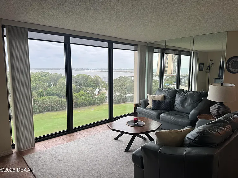 1 Oceans West Blvd — Photo 9