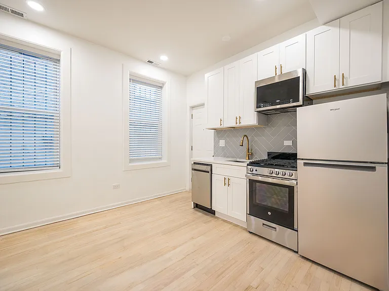 1247 N Cleaver St #R — Photo 12