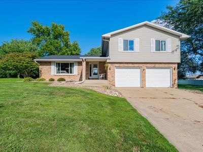 105 Melissa Dr, Lexington, IL, 61753