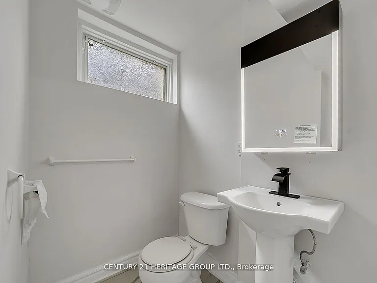 31 Larabee Cres #BASEMENT — Photo 4