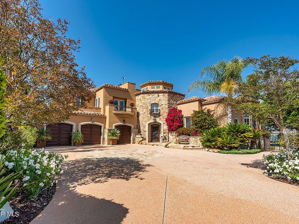 1st image of 32461 Saddle Mountain Dr