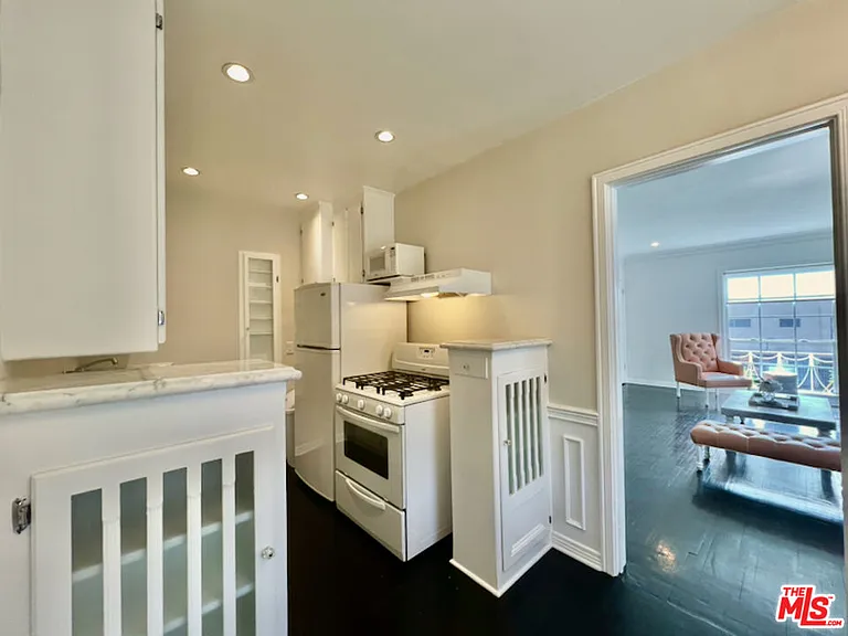 1724 El Cerrito Pl #1 — Photo 3