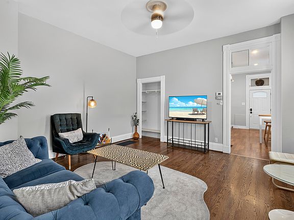3rd image of 113 W 10th St