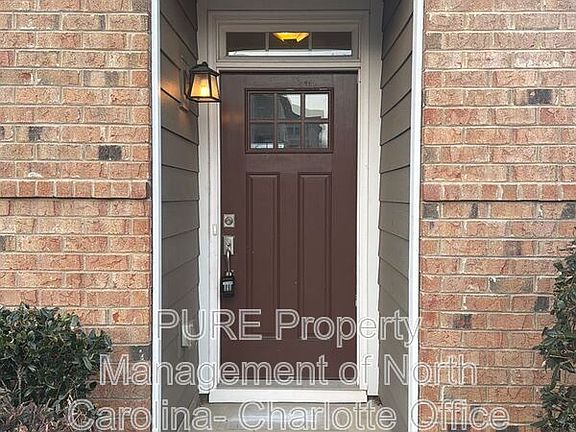3rd image of 2731 Tranquil Oak Pl