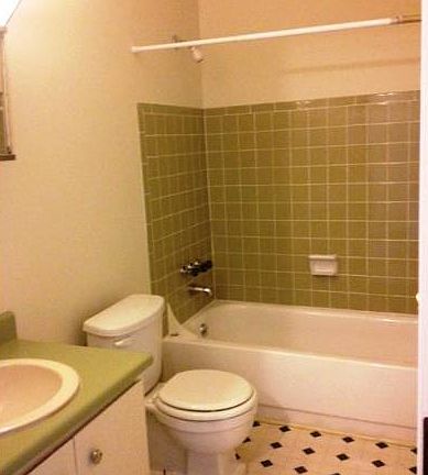 Full bathroom