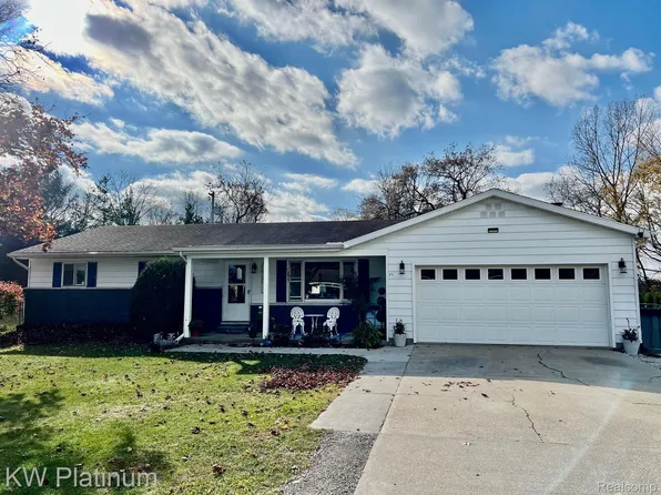 4473 William Ct, Fort Gratiot, MI 48059