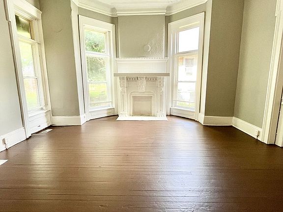 4th image of 2130 Portland Ave APT 1