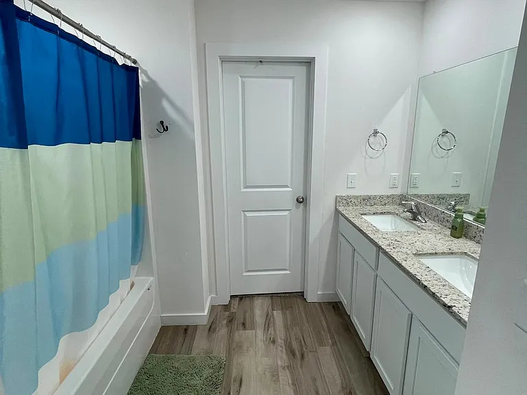 207 NW Pinwheel St #207 — Photo 12