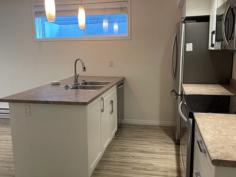519 Marlatte Ln #B — Photo 2