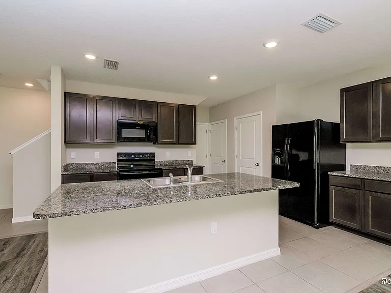 4916 Willow Breeze Way — Photo 2