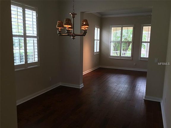 3rd image of 5924 Mariposa Ln