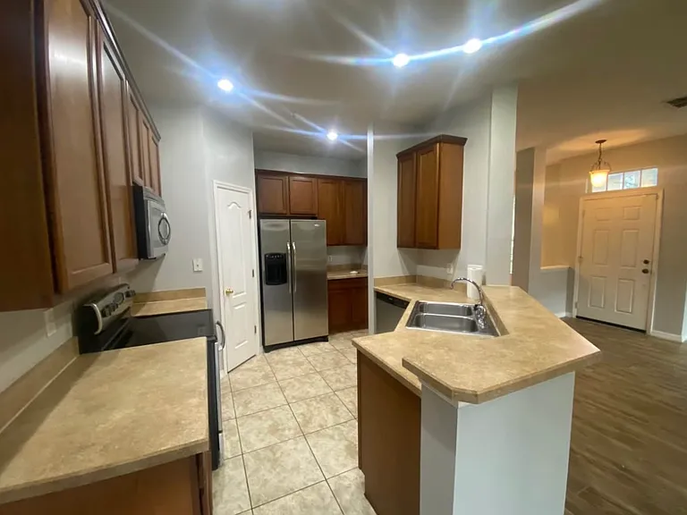 811 Ashworth Overlook Dr #811 — Photo 8