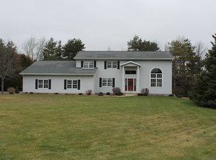 7351 Pine Grove Ln, Two Rivers, WI 54241