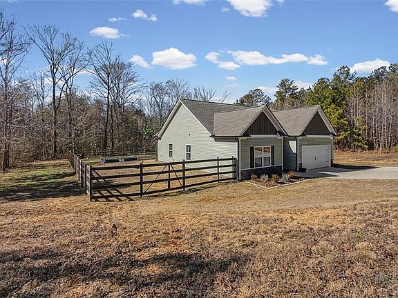 3rd image of 1768 McGarity Rd