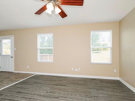 2nd image of 1203 Liberty Xing