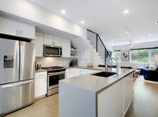 2002 E 7th St APT 238, Austin, TX 78702