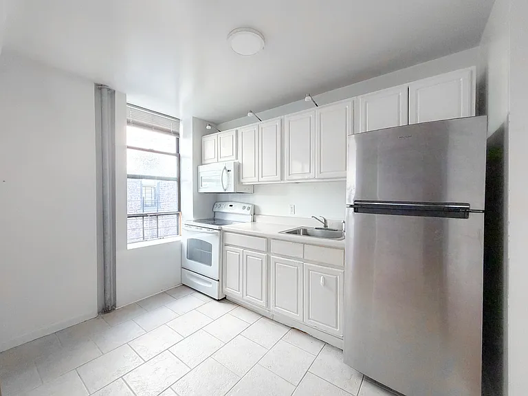 528 W 152nd St #31 — Photo 6