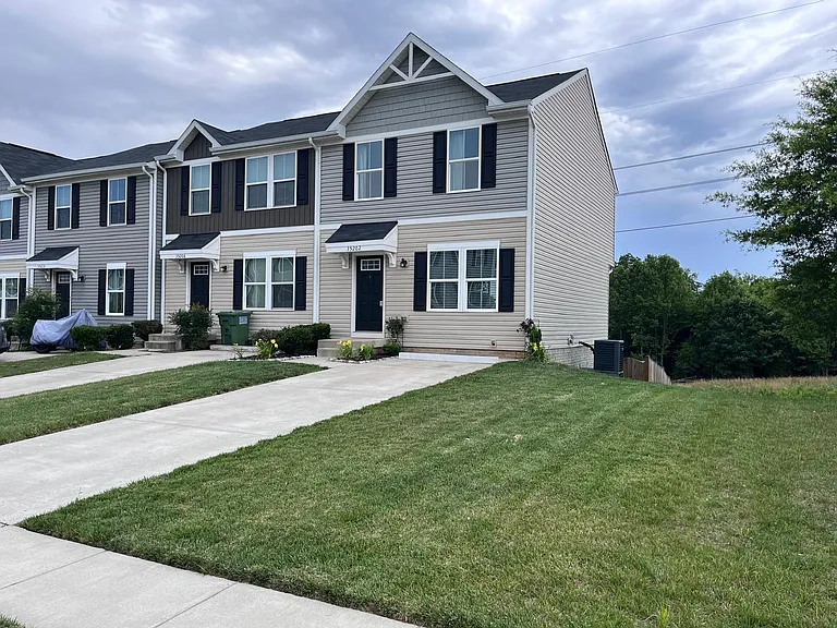 35202 Sara Ct — Photo 40