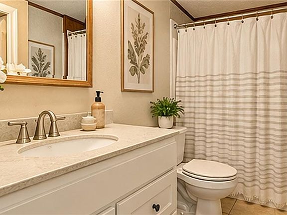 3rd image of 5204 Treetops DR #I