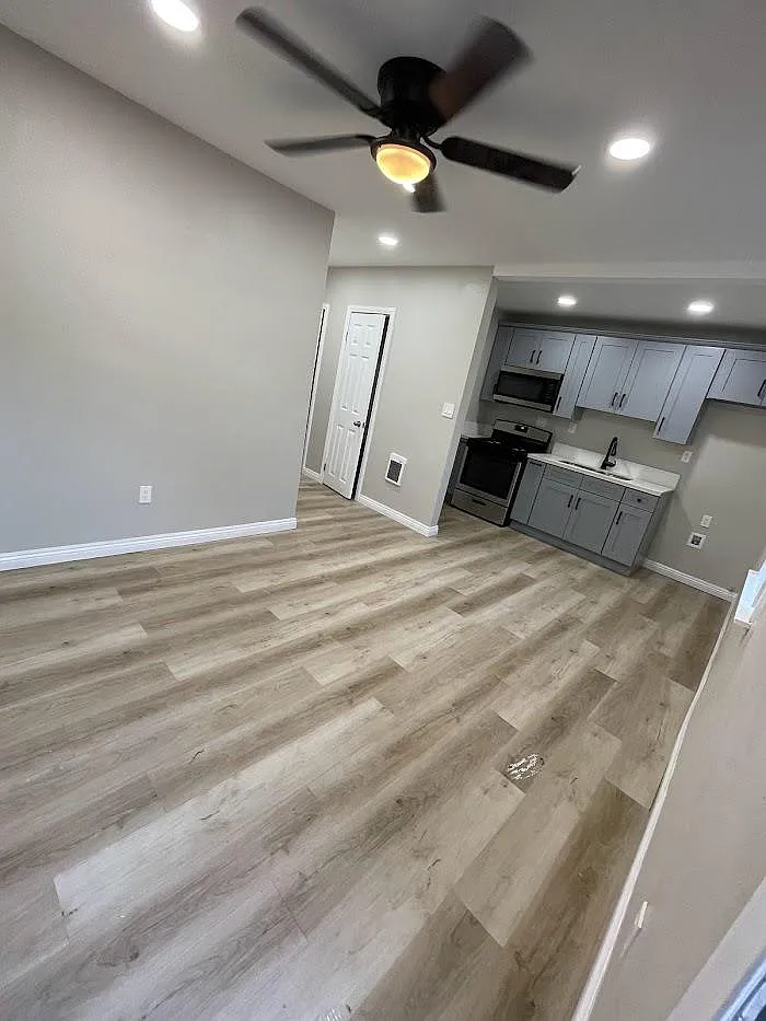 1451 W Holt Ave — Photo 3