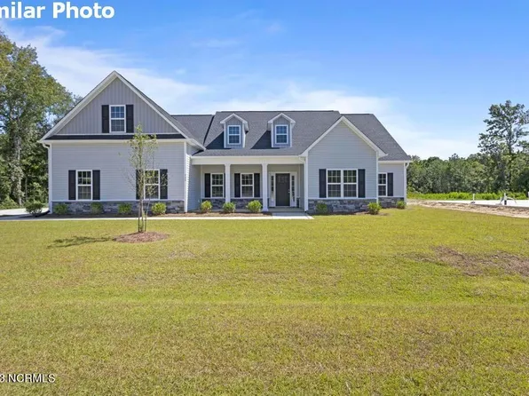 825 Colchester Reef Run, Sneads Ferry, NC 28460