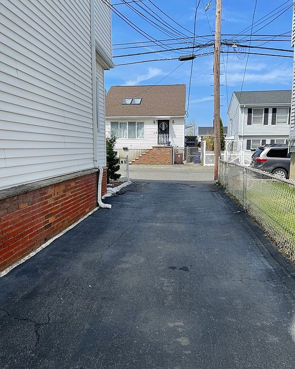 123 Pomona St, Revere, MA 02151 Zillow