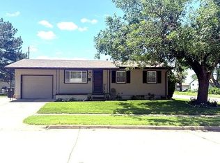 915 Lena Ave, Salina, KS 67401