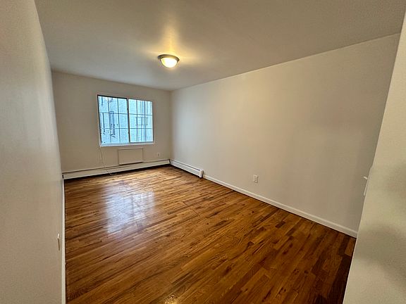 4th image of 364 E 167th St APT 2