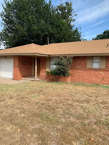 1319 Kansas St Photo 1