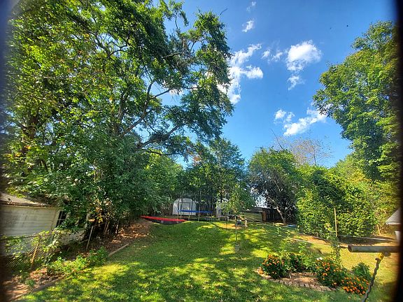 2nd image of 1381 Quarles Ave SE