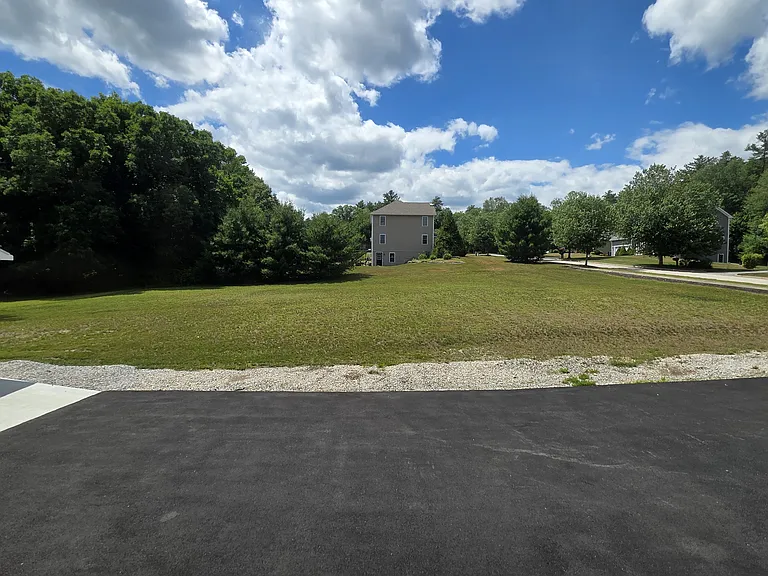 65 Oakland Ave — Photo 3