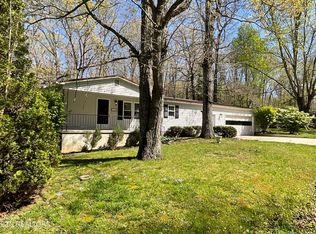125 Runnymeade Rd, Crossville, TN 38558