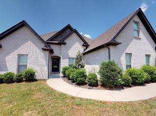 225 Waldron View Dr, Murfreesboro, TN 37130