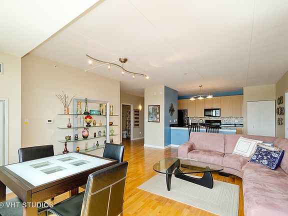 4th image of 900 Chicago Ave Unit 503