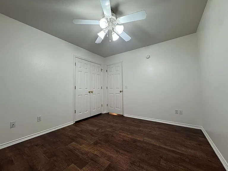 1584 N Willowbrook Dr — Photo 13