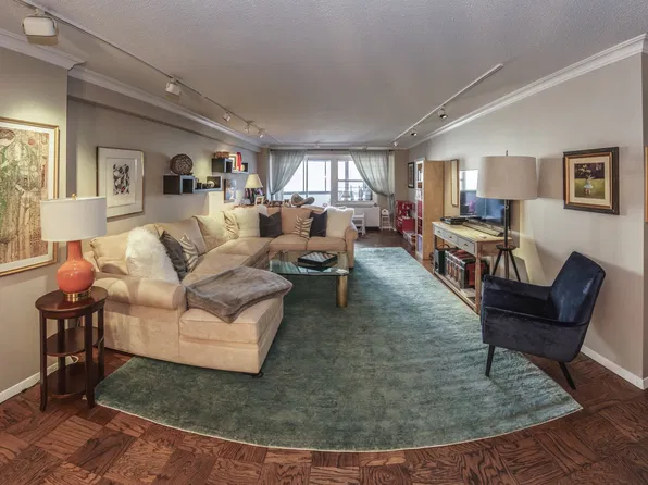 111 East 85th Street image 1 of 12
