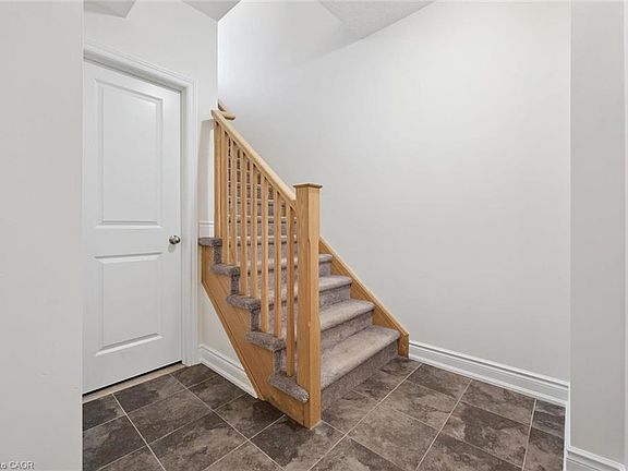 4th image of 403 Westwood Dr #16