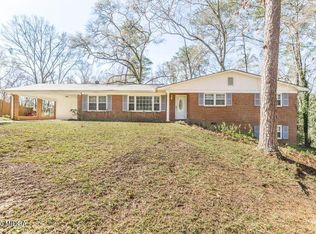 1035 S Pine Knoll Dr, Macon, GA 31204
