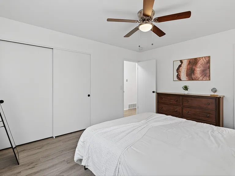 1553 Cove Ln — Photo 28