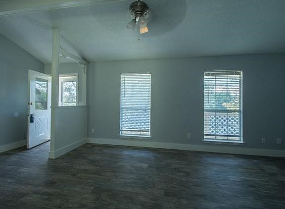 4th image of 21525 Horseshoe Loop
