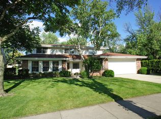1807 N Highland Ave, Arlington Heights, IL 60004