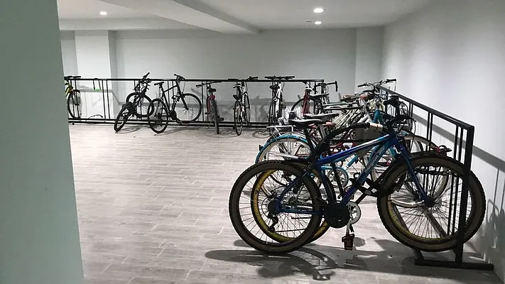 Rented by Nooklyn NYC LLC | media 11