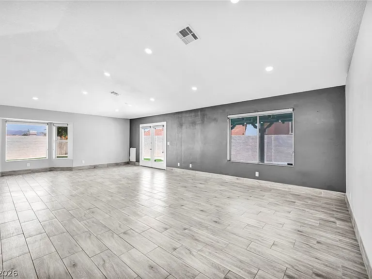 3000 Blue Fin Cir — Photo 2